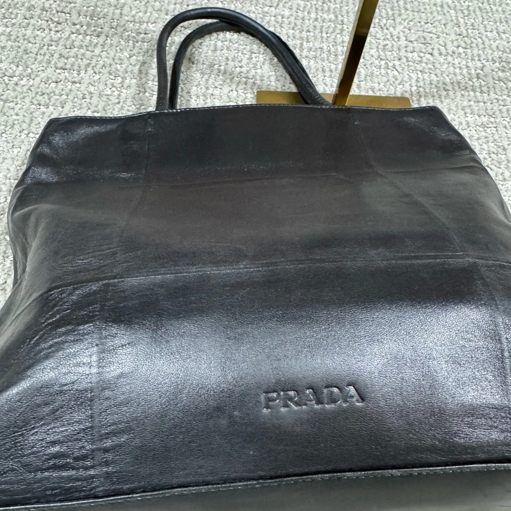 Prada Black Satchel Lamb Skin Bag with Structured Design - Picture 5 of 5